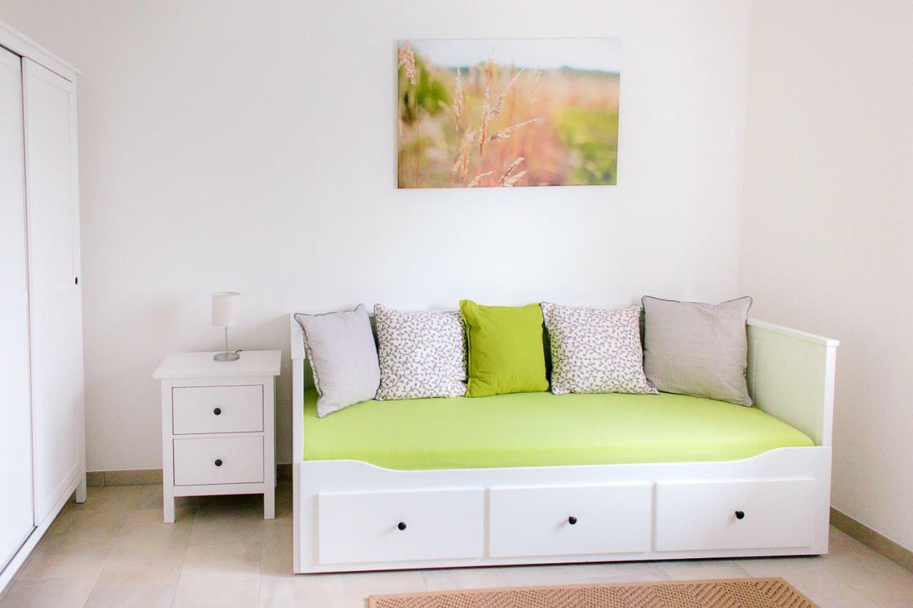 Steira-Studios Ehrenhausen Extérieur photo